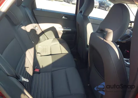 2011 Volvo S40 T5/T5 R-Design из США, поврежденный, VIN YV1672MS7B2547152